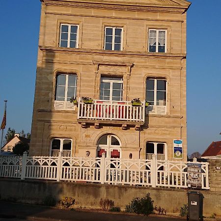 クルル・シュル・メール Joyeux Reveil Bed & Breakfast エクステリア 写真